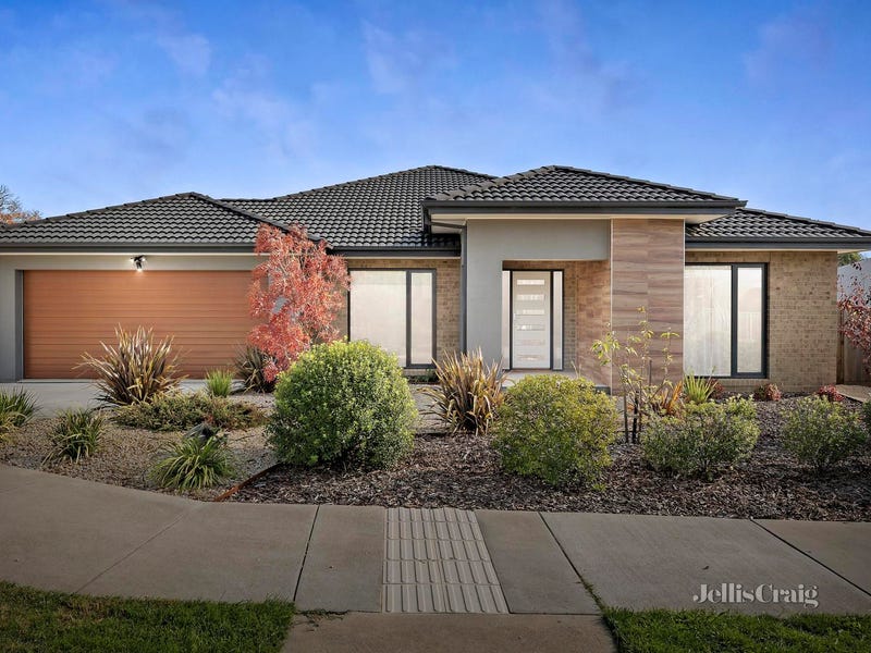 11 Hillview Road, Brown Hill, VIC 3350