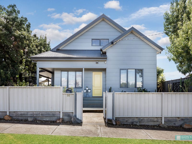 2C Staley Street, California Gully, VIC 3556