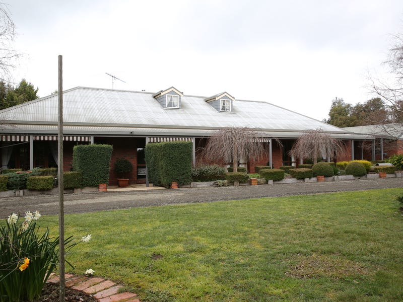 Crook Court Ballan Vic Property Details