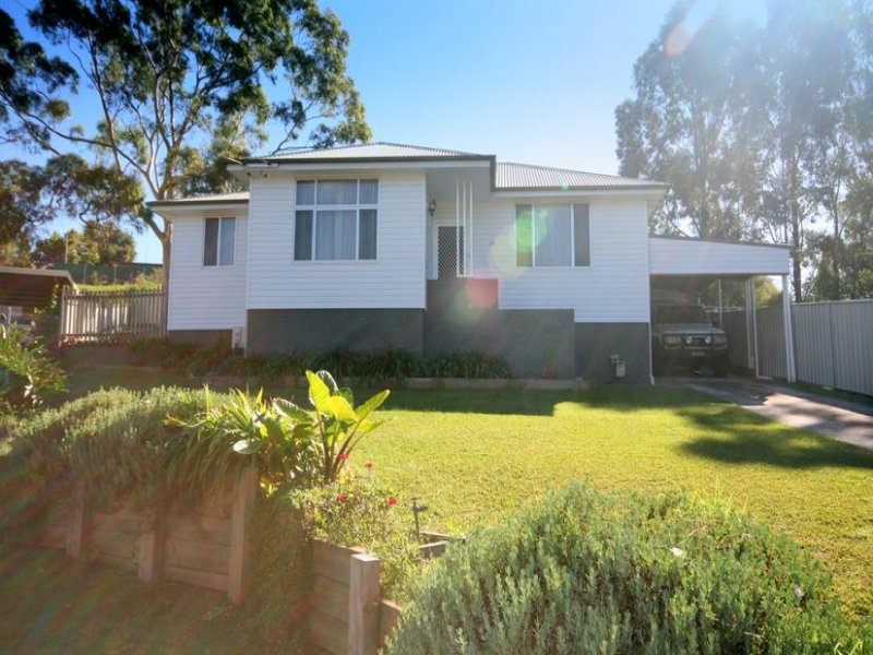 10 Stapleton Street, Unanderra, NSW 2526 - Property Details