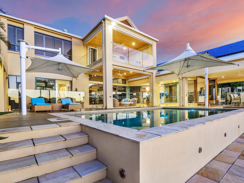 33 Constance Court, Newport, QLD 4020