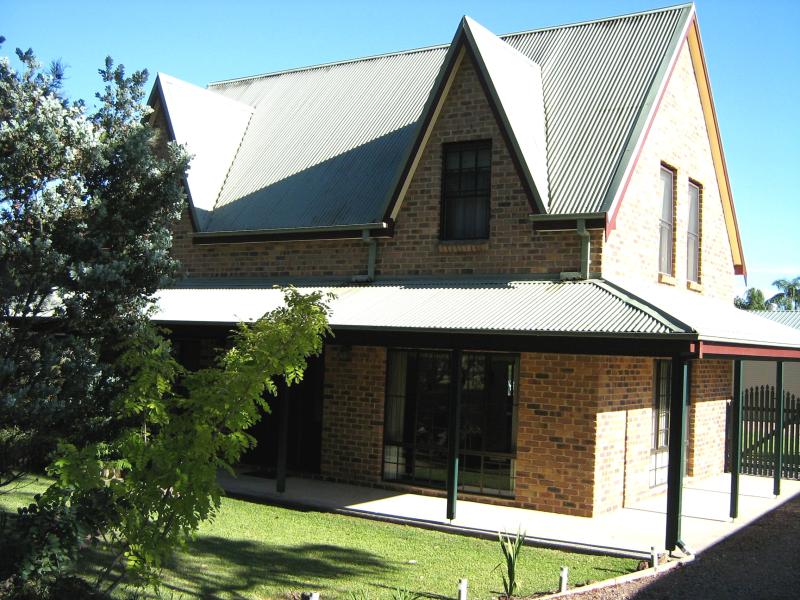 12 Park Street, Killingworth, NSW 2278