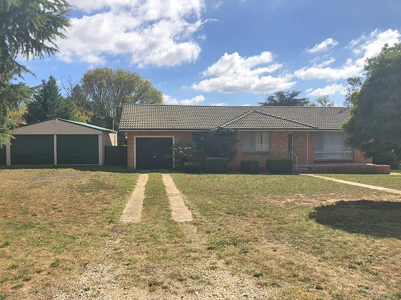 16 Amos Avenue, Blayney, NSW 2799