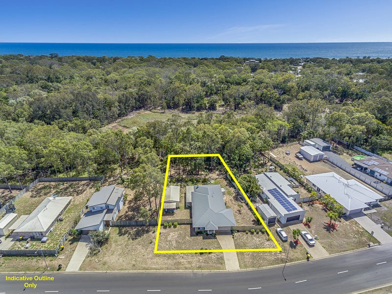 18 Malvern Drive, Moore Park Beach, QLD 4670