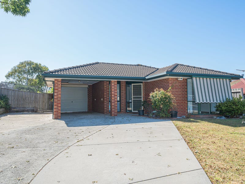 12 Wilmott Close, Berwick, VIC 3806