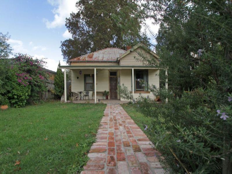 7 Smith Street, Healesville, Vic 3777 Property Details