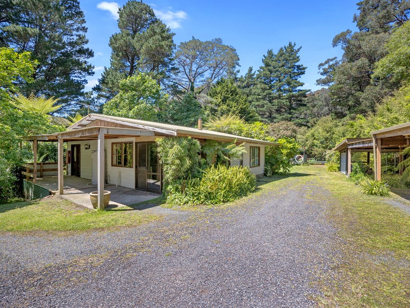 38 Giffords Road, Warburton, Vic 3799 Property Details