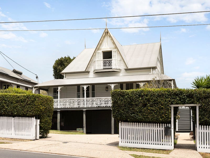 30 Brighton Terrace, Sandgate, Qld 4017 Property Details
