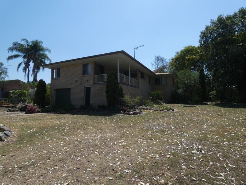 15 Cobb Street S, Murgon, QLD 4605