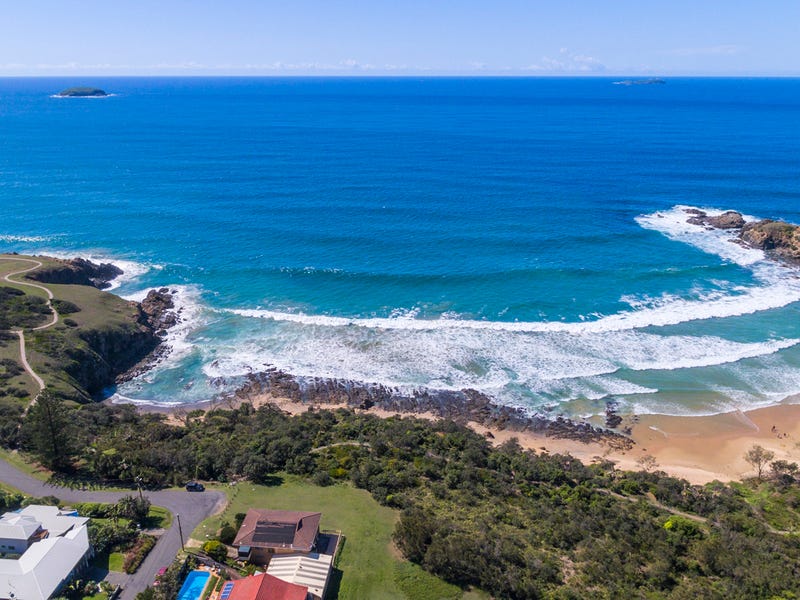 1 Lighthouse Crescent, Emerald Beach, NSW 2456 House for Sale