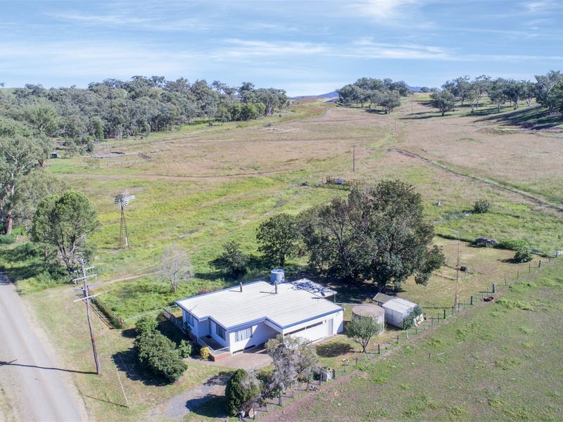 33 Fullers Lane, Wallabadah, NSW 2343 Property Details