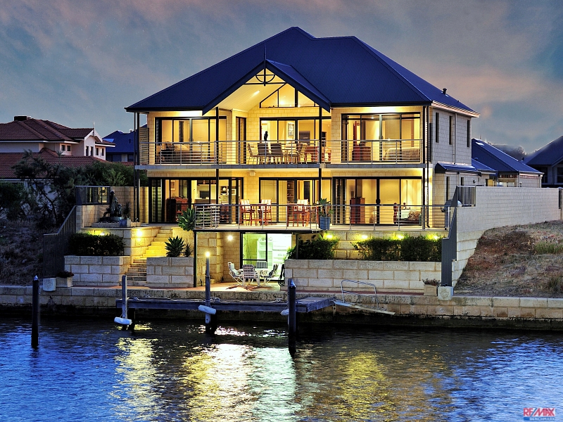 100 Avocet Island Quays, Wannanup, WA 6210 Property Details