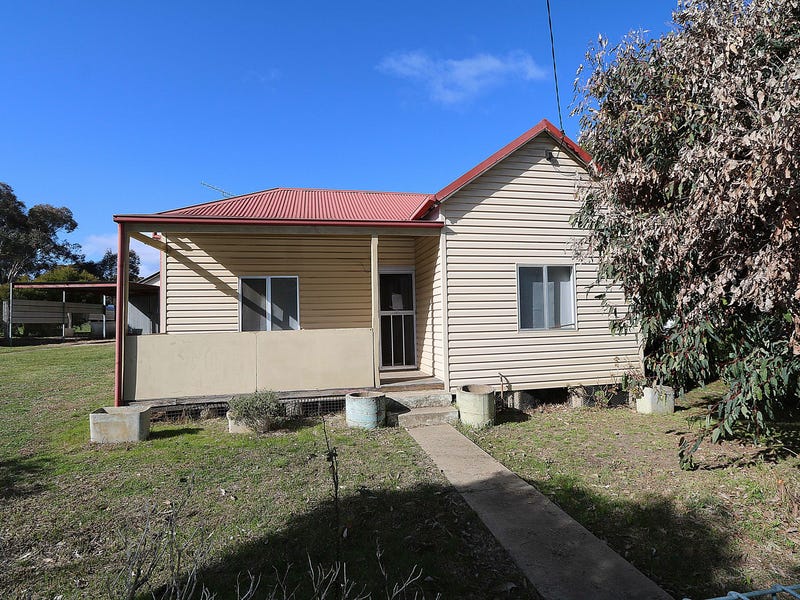 13 Sydney Street, Tarcutta, NSW 2652 Property Details