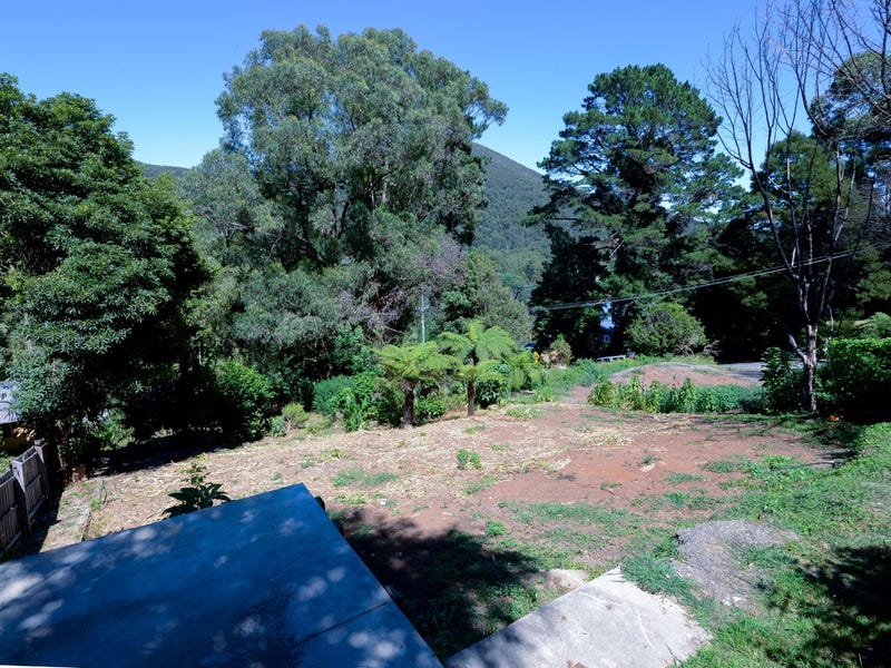 4 Waterloo Avenue, Warburton, Vic 3799