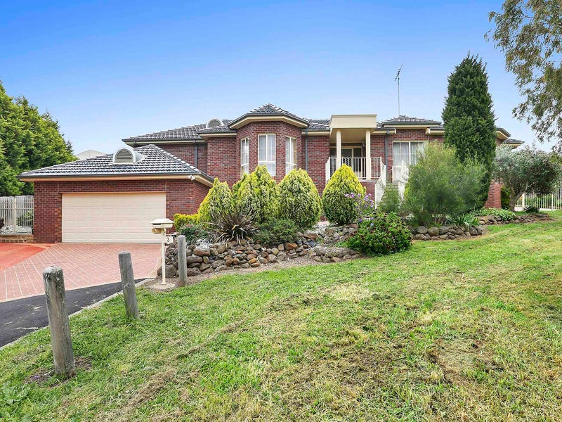 3 Shetland Close, Highton, Vic 3216 Property Details