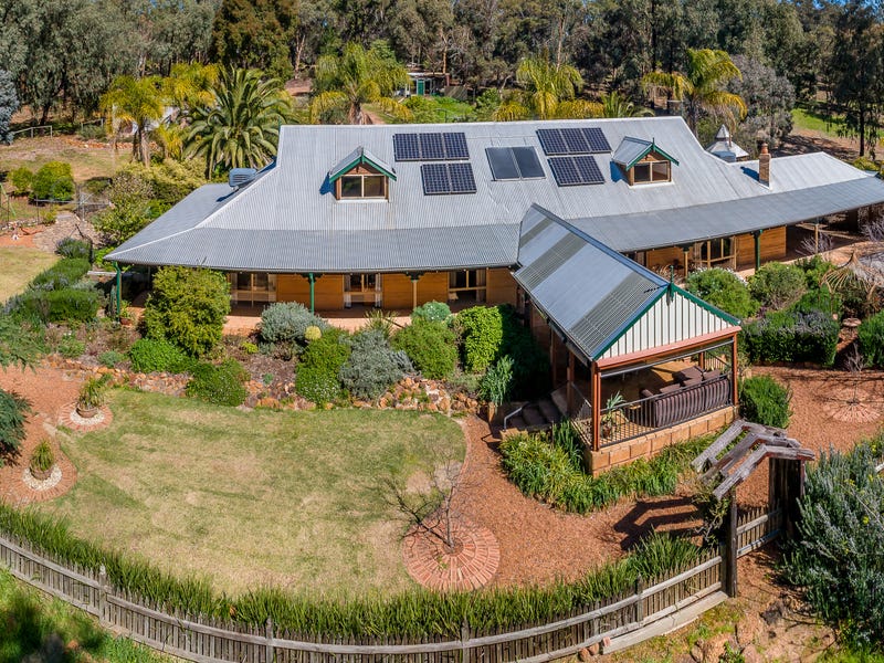 96 Meadowbrook Ramble, Bullsbrook, WA 6084 Property Details