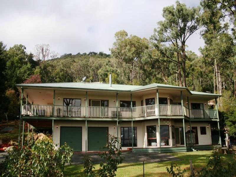 1042 Mount Dandenong Tourist Rd, Montrose, Vic 3765 Property Details