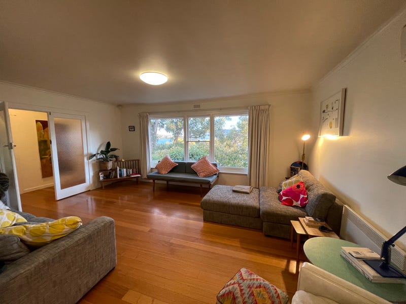 196 Derwent Avenue, Lindisfarne, Tas 7015 House for Rent realestate