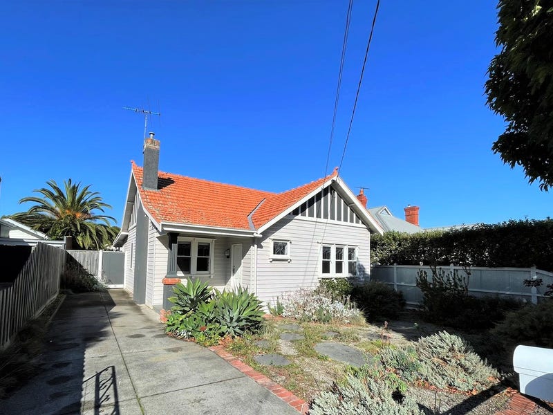 7 Verdun Grove, Reservoir, VIC 3073