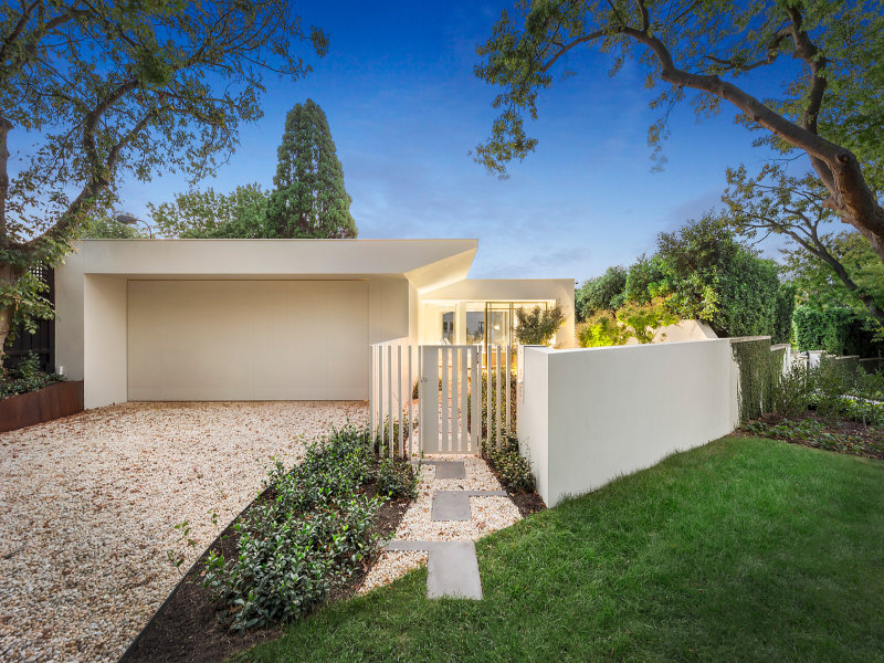 5 Ledbury Court, Toorak, Vic 3142 Property Details