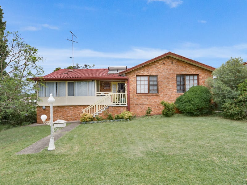 9 Trobriand Crescent, Glenfield, NSW 2167 Property Details