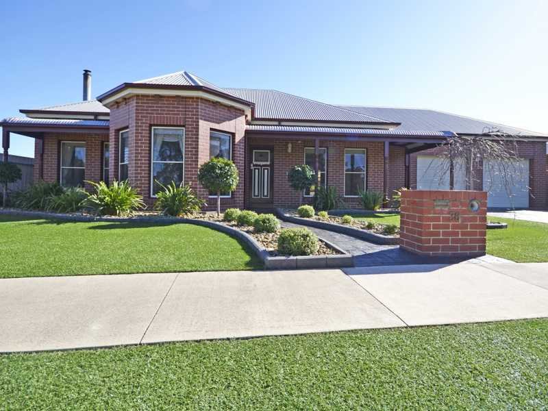 36 Menadue Street, Horsham, Vic 3400 Property Details