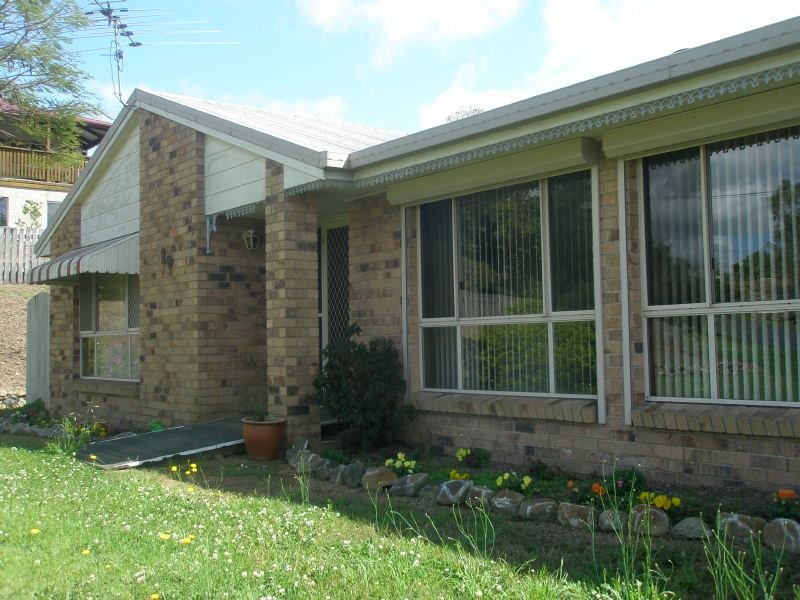 16 Conroy Street, Kilcoy, QLD 4515