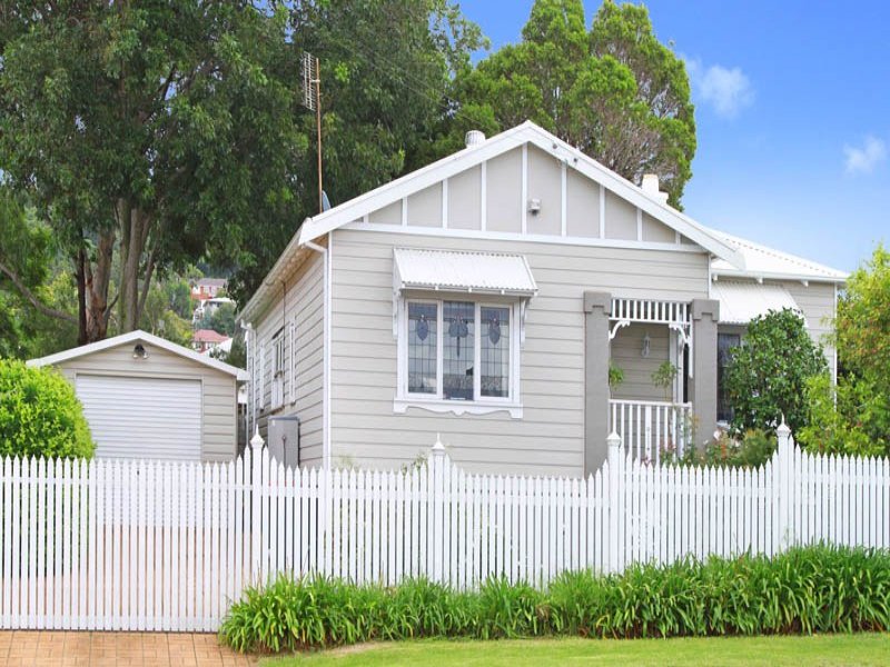 84 Gladstone Avenue, Wollongong, NSW 2500 Property Details