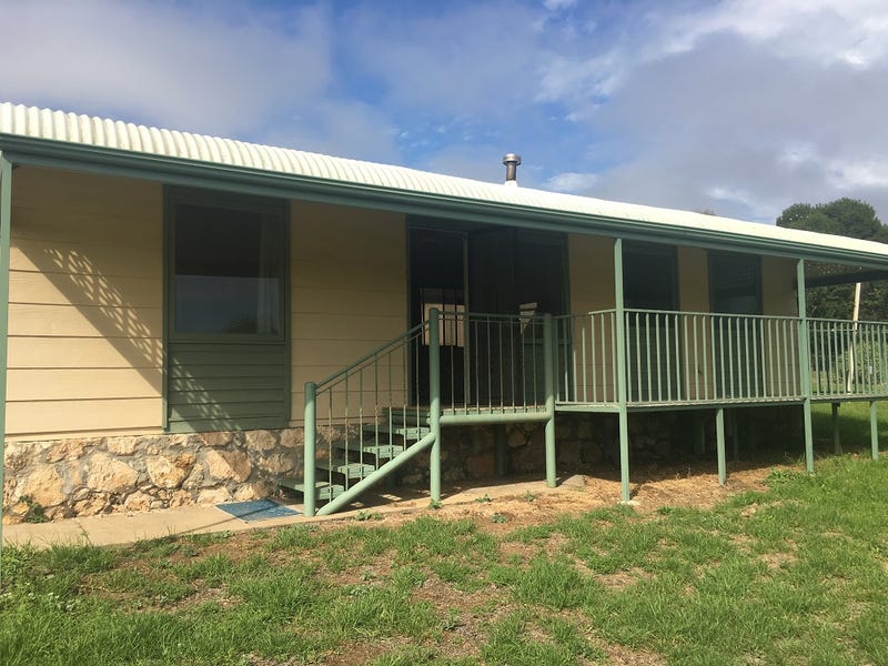 2 Edgewater Road, Clayton Bay, SA 5256