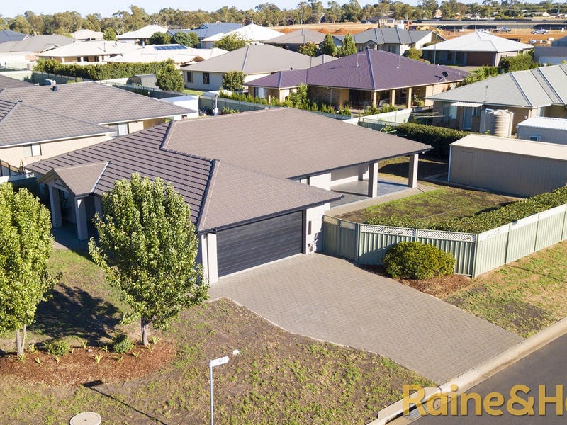 22 Holmwood Drive, Dubbo, NSW 2830 Property Details