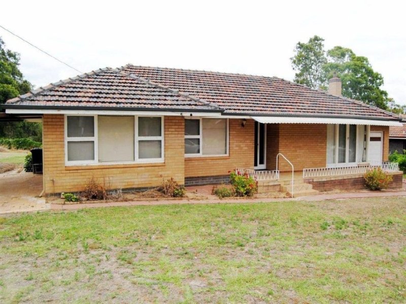 18 Weld Street, Gingin, WA 6503 Property Details