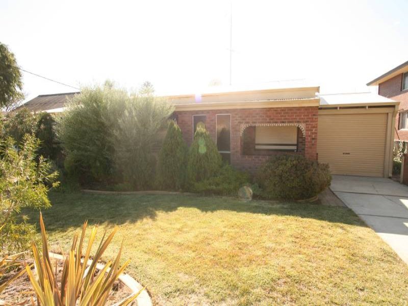 100 Penguin Road, Safety Bay, WA 6169