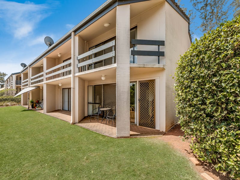 Unit 1/2 Benjamin Street, Mount Lofty, Qld 4350 Townhouse for Sale