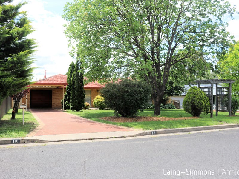 15 Bowman Avenue, Armidale, NSW 2350