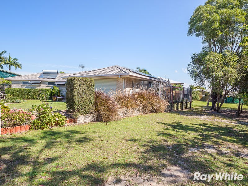 13 Kirk Place, Sandstone Point, QLD 4511