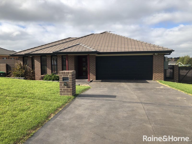 9 Gregory Place, Orange, NSW 2800