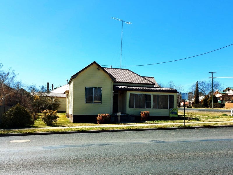 21 Salisbury Street, Uralla, NSW 2358