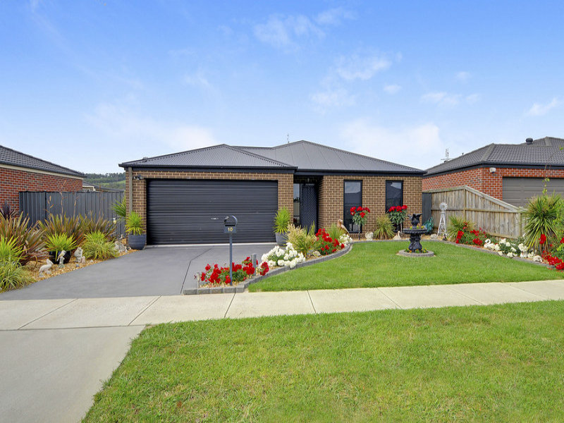 10 Woodlawn Boulevard, Yarragon, Vic 3823 Property Details
