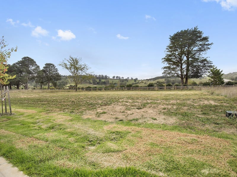 51 Sir James Fairfax Circuit, Bowral, NSW 2576