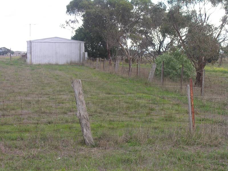 35 Emmersons Road, Lovely Banks, VIC 3213