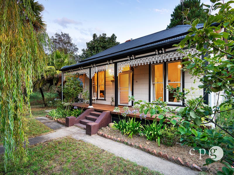 74 Gingell Street, Castlemaine, VIC 3450