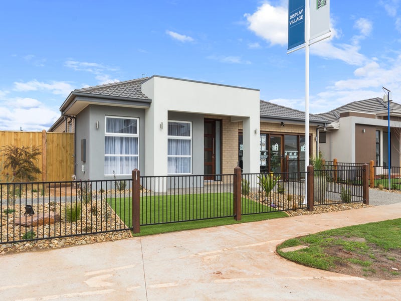 18 Wiltshire Boulevard Thornhill Park Vic 3335 House For Sale Realestate Com Au