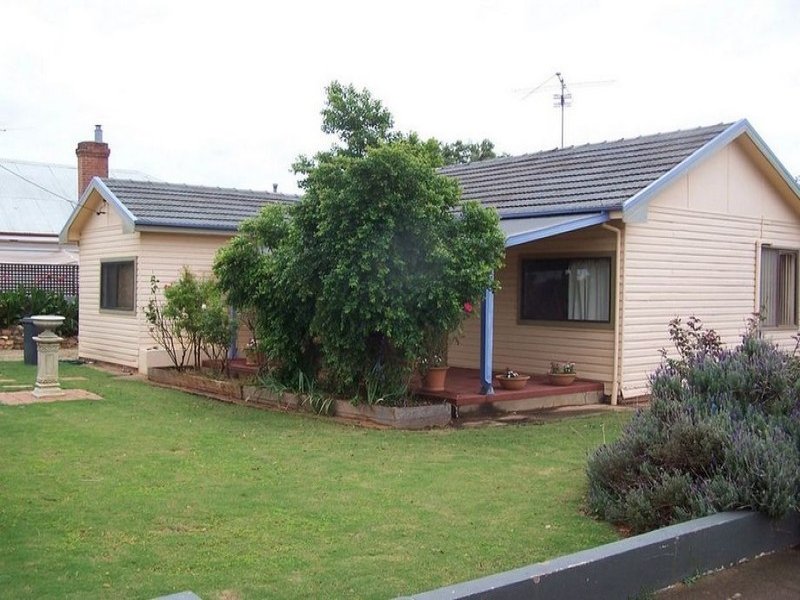 109 Polaris Street, Temora, NSW 2666