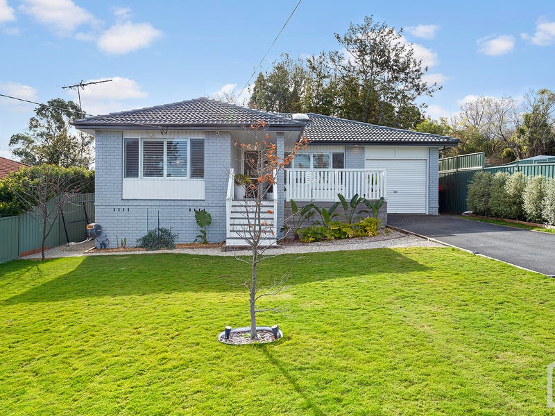 1 Grant Street, Woodford, NSW 2778 Property Details