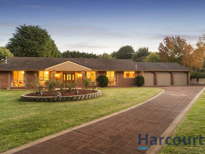 16 Lockhart Drive, Rosebud, Vic 3939 Property Details