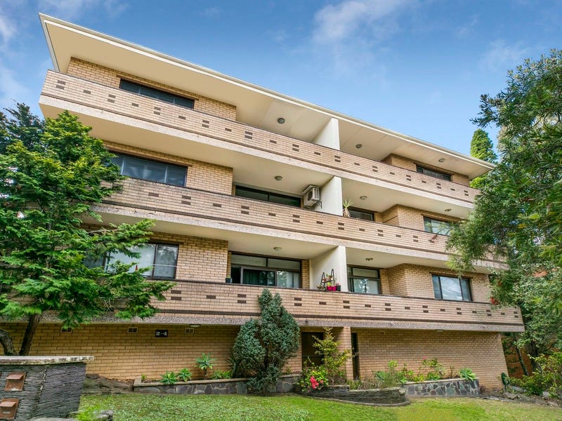 2/2 Winchester Street, Carlton, NSW 2218