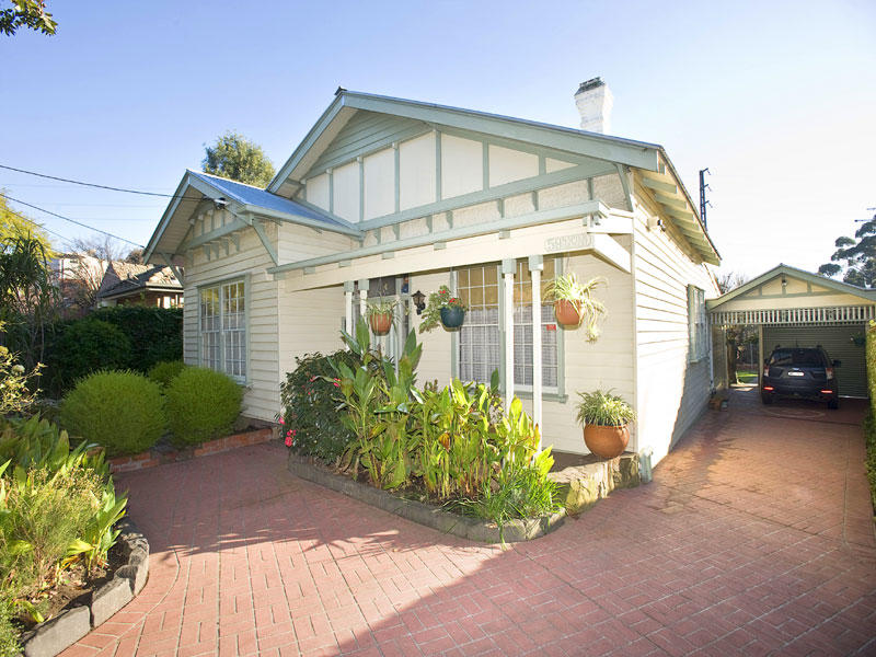 59 Napier Crescent, Essendon, Vic 3040 Property Details