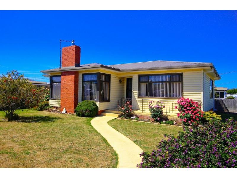 19 Charles Street, Devonport, TAS 7310