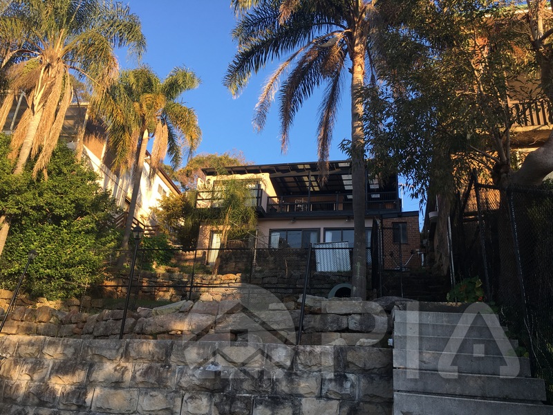 18 Moons Avenue, Lugarno, NSW 2210