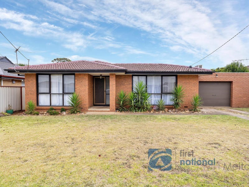 35 Riddle Drive, Melton, VIC 3337